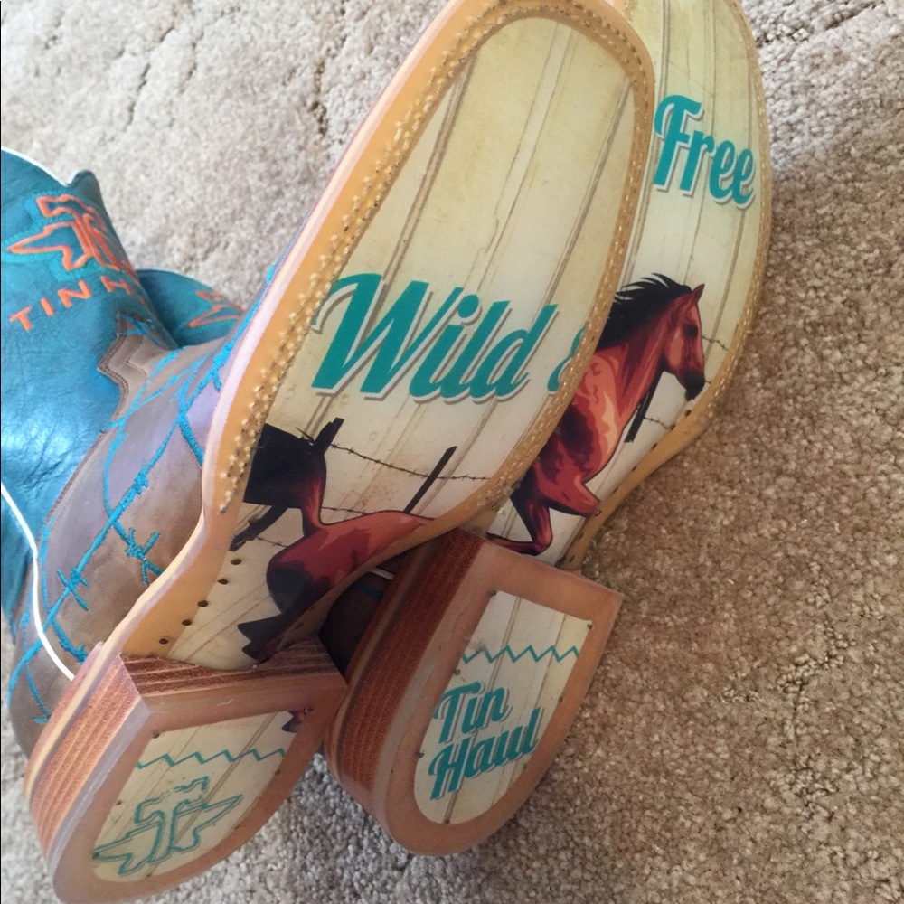 Brand New Women’s Tin Haul Boots - Picture 2 of 5
